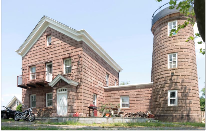 Prince&apos;s Bay Lighthouse Complex